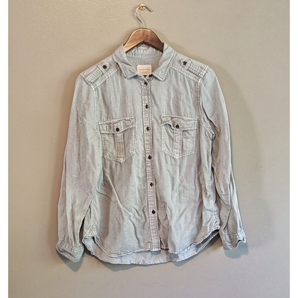 American Eagle AE Womens Medium Sage Green Denim Button Up Shirt Boyfriend Fit